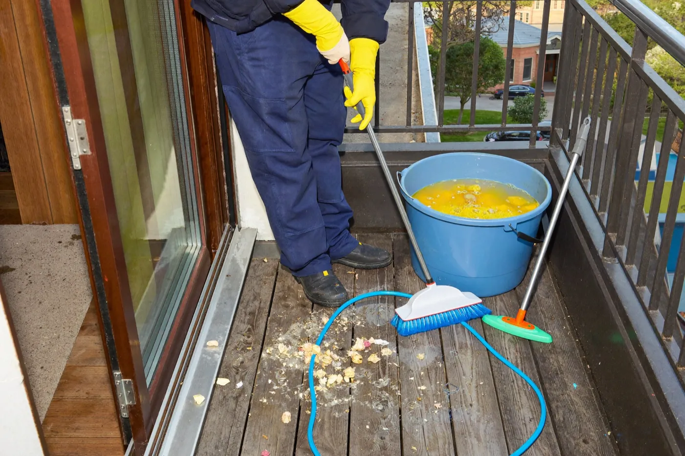 Balkon reinigen